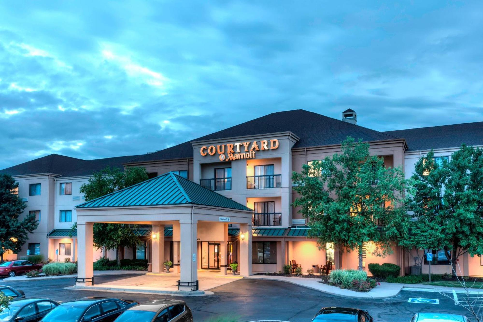 Courtyard By Marriott Wichita East Hotell Exteriör bild